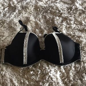 38D bra